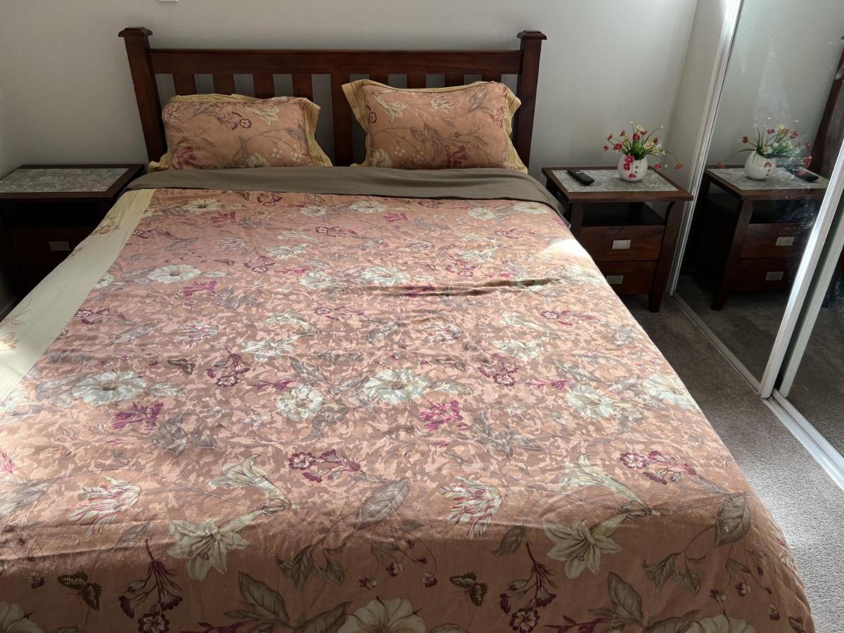 Guest Suite - Cosy Place In The Wattle Downs Auckland Eksteriør billede